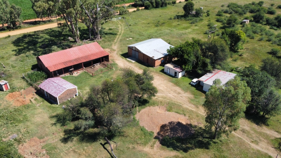 Commercial Property for Sale in Leeudoringstad North West